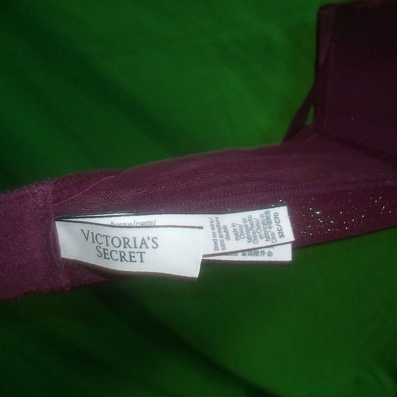 VICTORIA'S SECRET~BRA LINED NO WIRE BURGUNDY LACE PADDED-WOMENS SIZE 32C - Picture 5 of 5